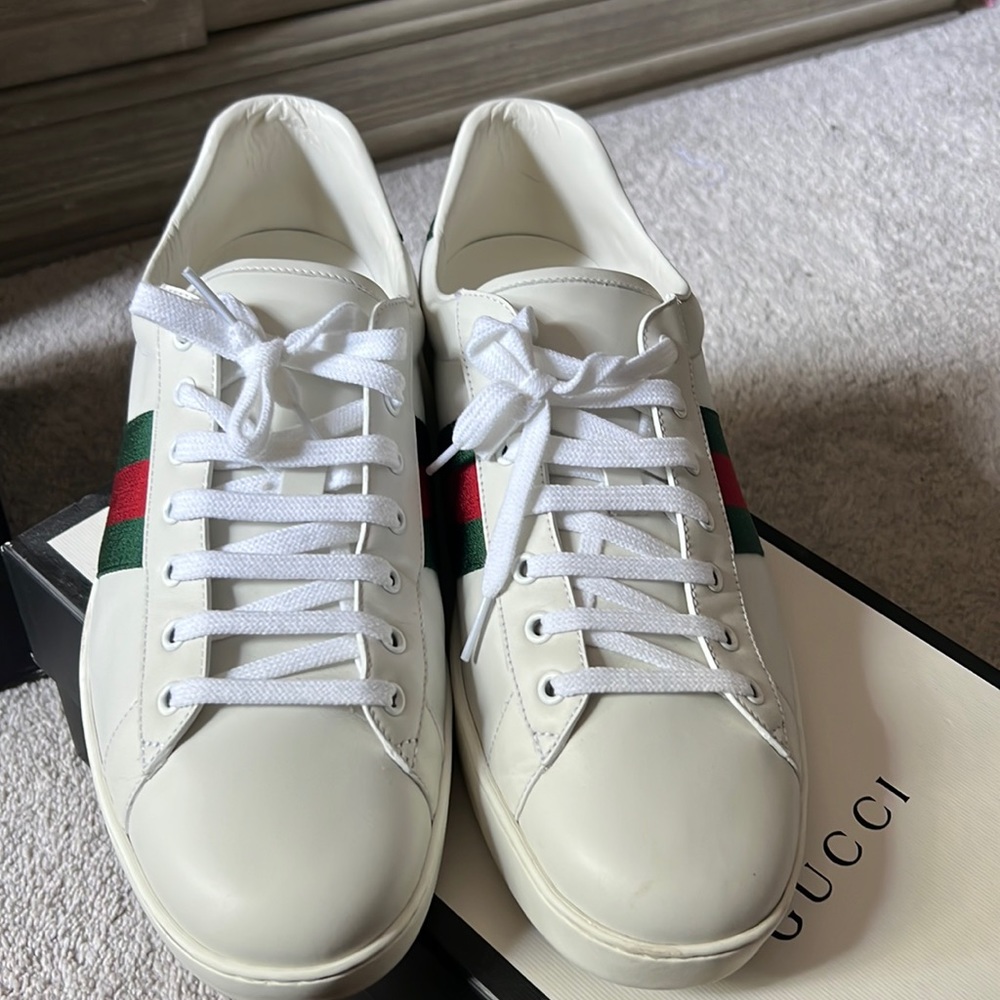 Men Gucci sneakers